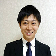 代表 行政書士 渡邉 徳人